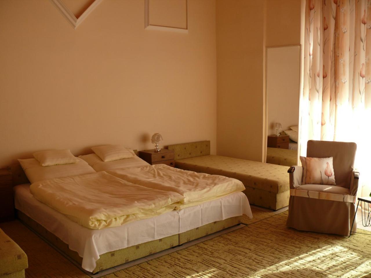 Ferienwohnung Madacsi Vendeghaz Kiskoros Exterior foto