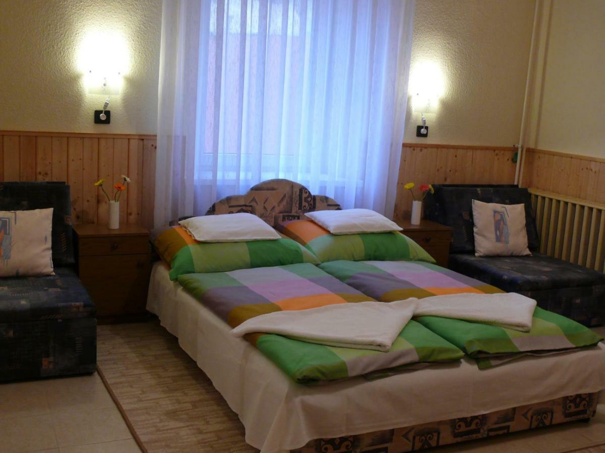 Ferienwohnung Madacsi Vendeghaz Kiskoros Exterior foto